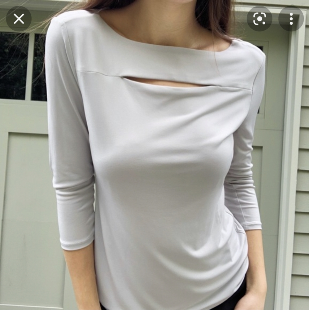 Carmen Marc Valvo mid sleeve boat neck blouse